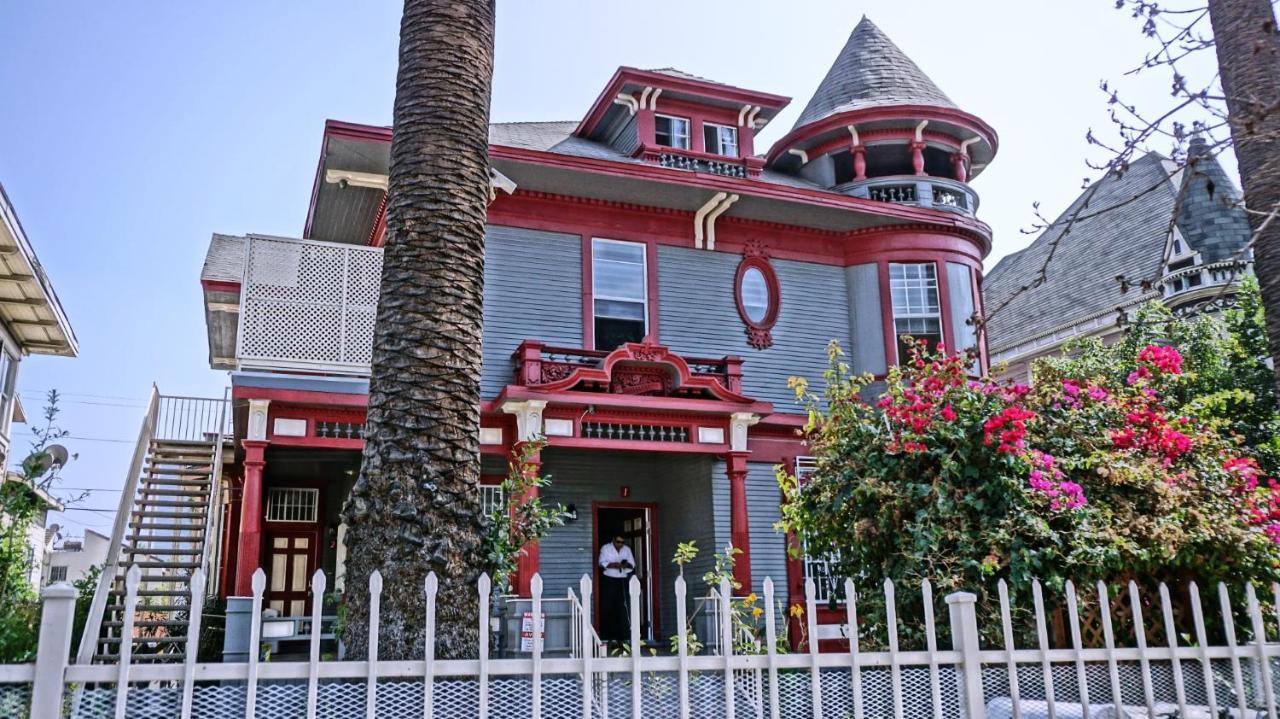 The Red Guest House In Downtown Los Angeles Exterior photo